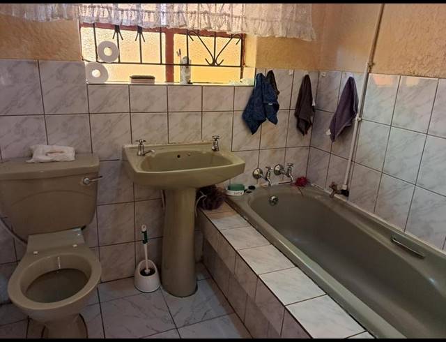 2 BEDROOM HOUSE FOR SALE IN SOSHANGUVE WW